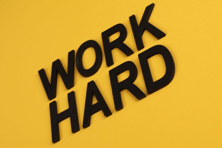 Stay Motivated While Building an Online Business